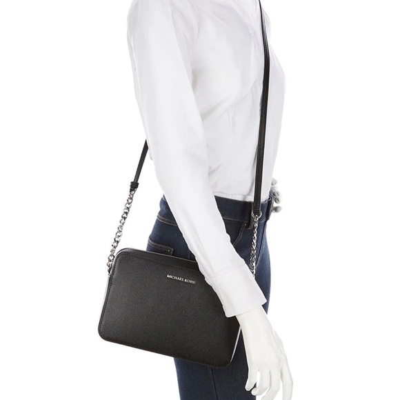 Michael Kors Handbags - MK black crossbody purse